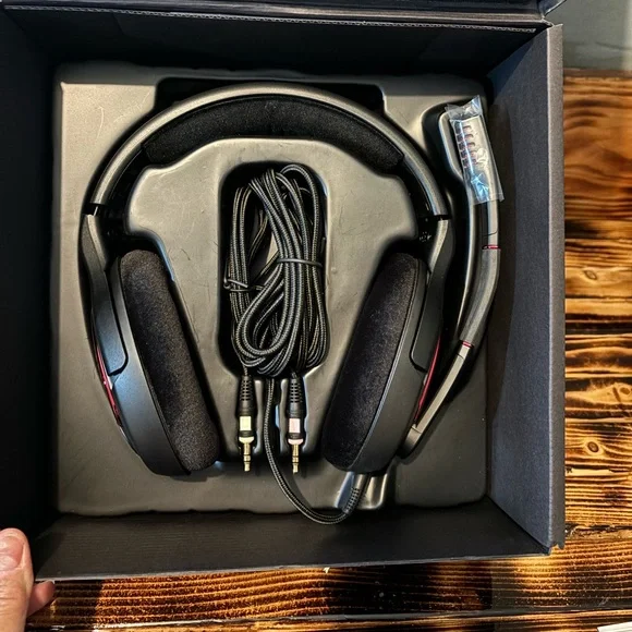 Sennheiser GAME ONE Gaming Headset PC/ PS4/ Xbox One /Mac/ Mobile and Tablet